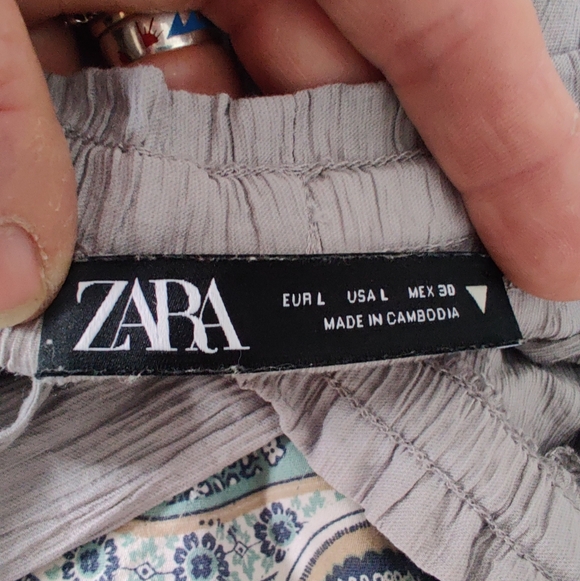 Zara Men's Light Gray Chinos - Picture 8 of 9